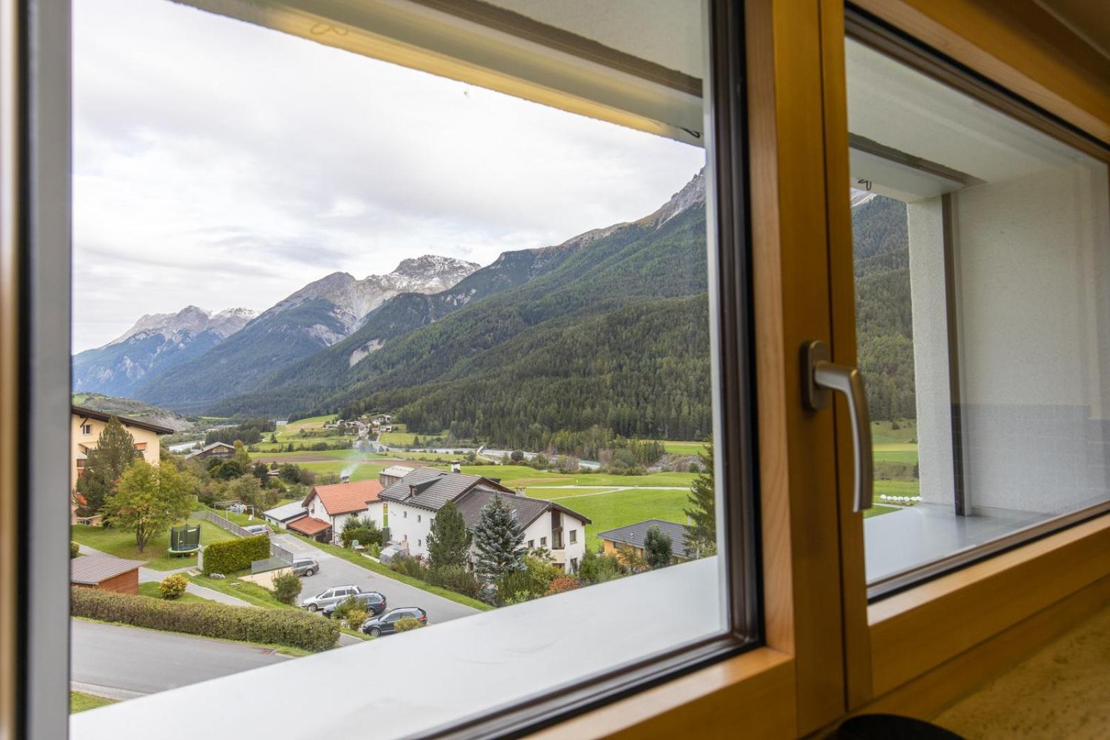 Chasa Vista Lischana Scuol Luaran gambar